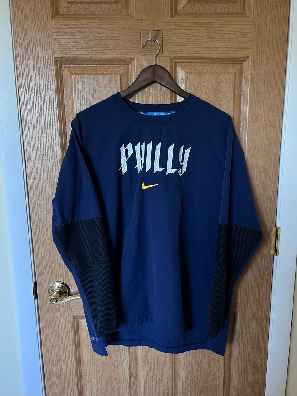 Phillies Nike Navy Crewneck lightweight pullover